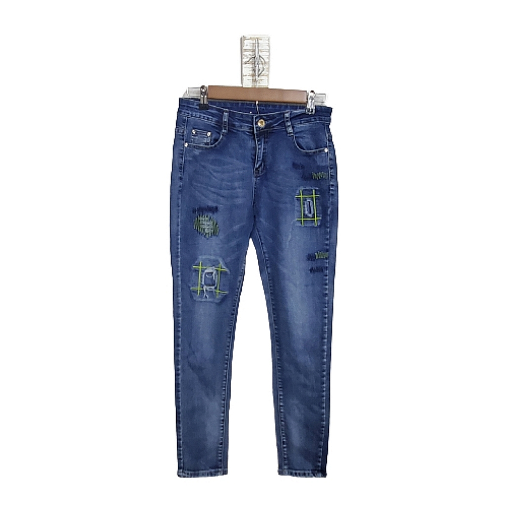 Dancer Embroidered Mid Rise Skinny Jeans Sz. 30